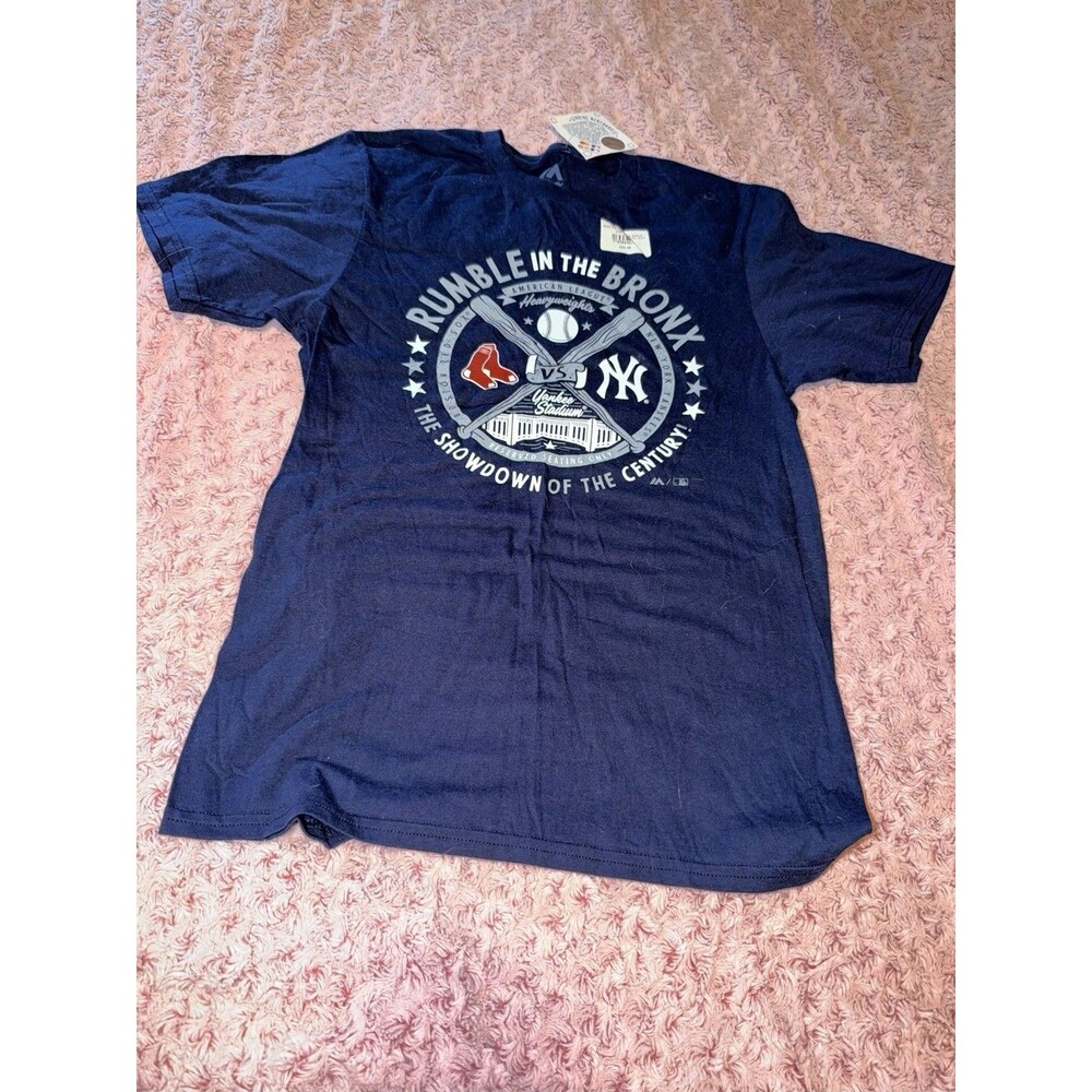 New York Yankees Boston Red Sox T Shirt Mens Small Majestic Rumble In The Bronx